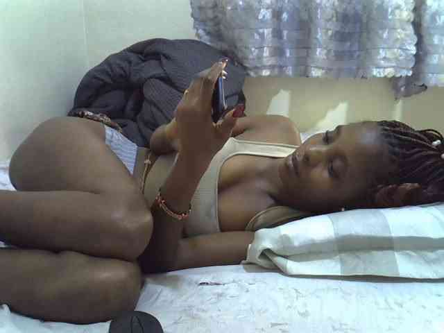 Ebonysly webcam