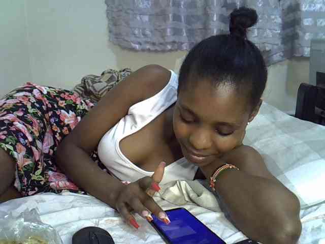 Ebonysly webcam