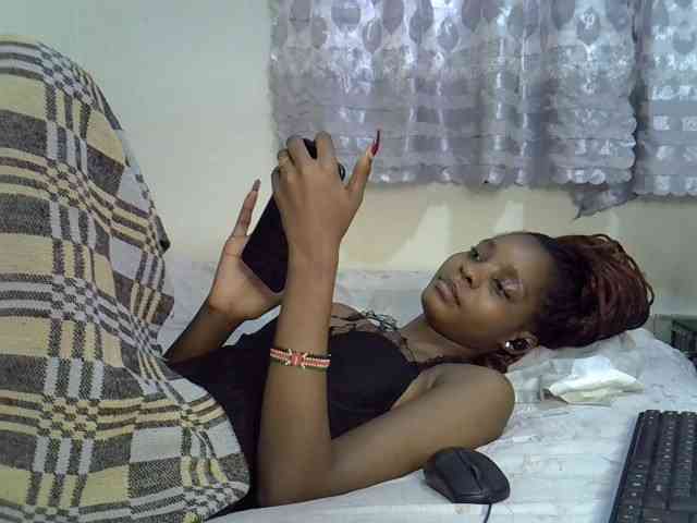 Ebonysly webcam