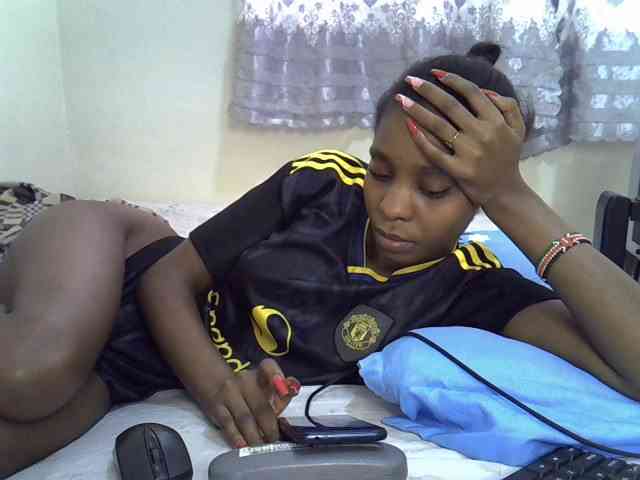 Ebonysly webcam