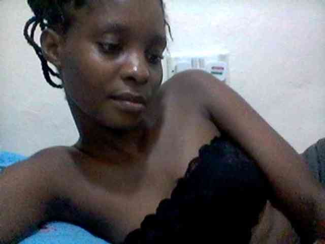 Model: Ebonysly