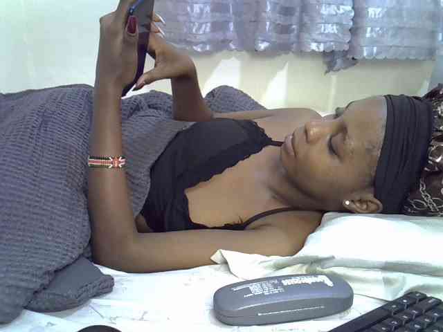 Ebonysly webcam