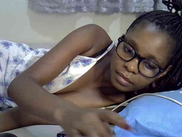 Ebonysly webcam