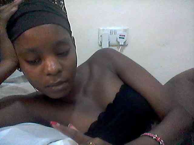Ebonysly - Girl 