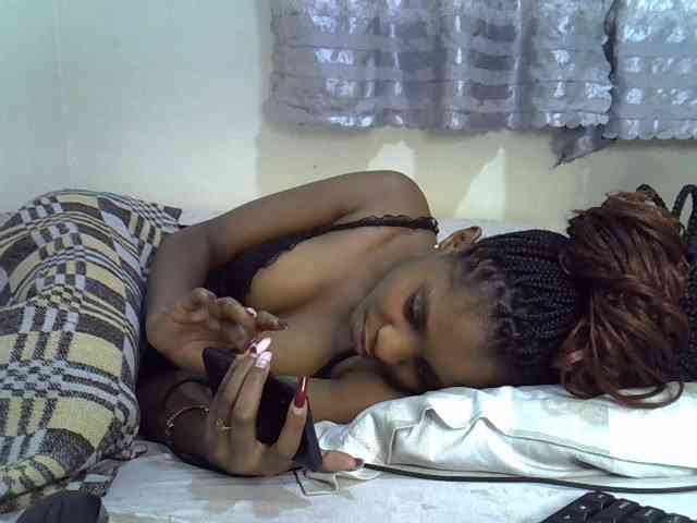 Ebonysly webcam