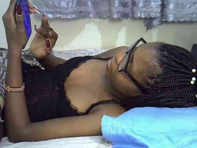 Ebonysly webcam