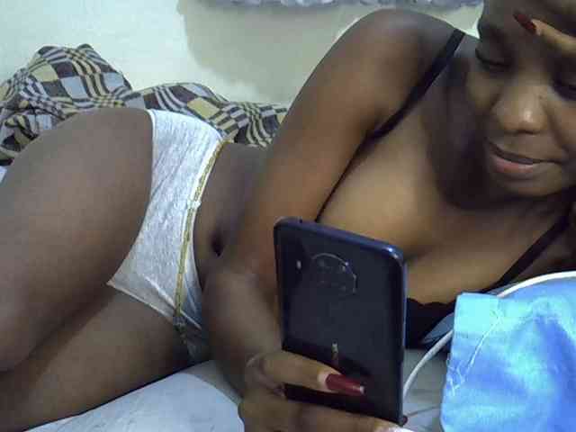 Ebonysly webcam