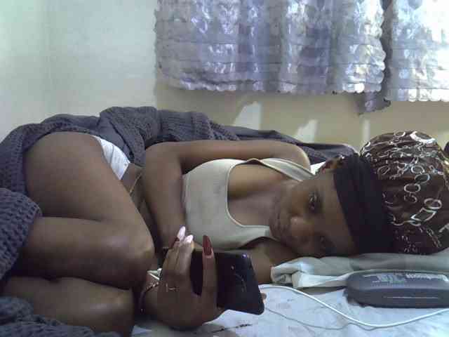 Ebonysly webcam