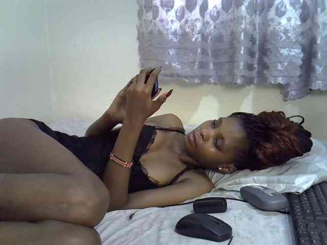 Ebonysly webcam