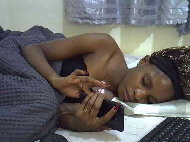 Ebonysly webcam