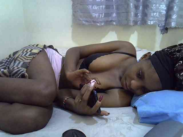 Ebonysly webcam