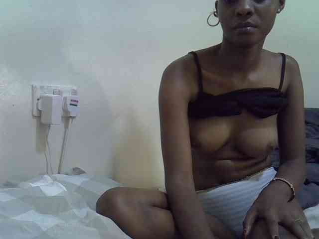 Ebonysly - Girl 