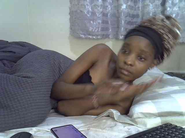 Ebonysly webcam