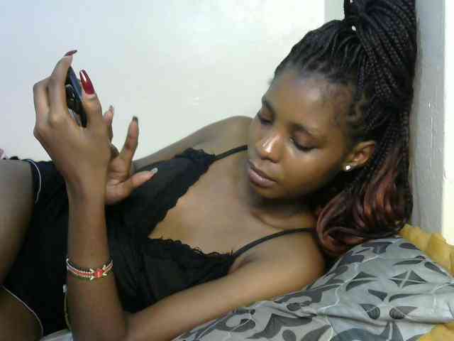 Ebonysly webcam