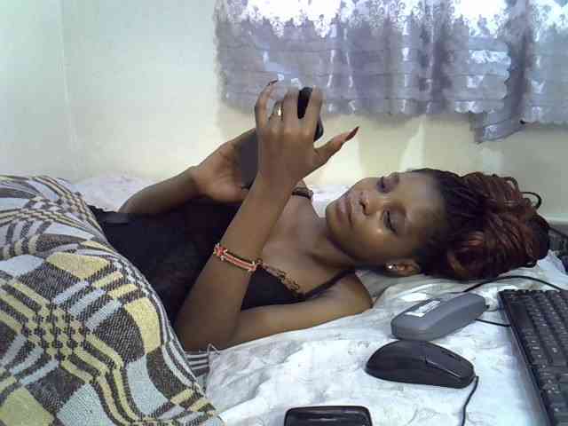 Ebonysly webcam