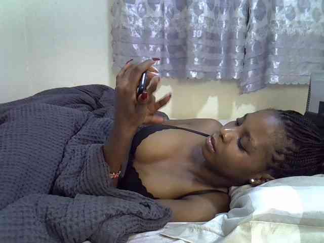 Ebonysly webcam