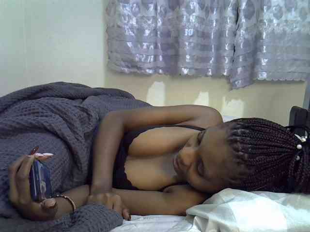 Ebonysly webcam