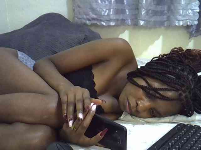Ebonysly webcam
