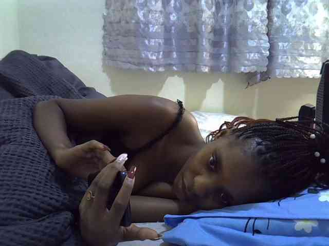 Ebonysly webcam