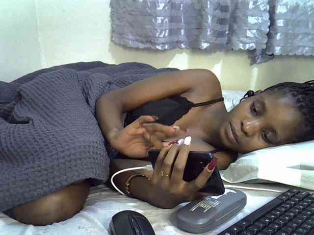 Ebonysly webcam