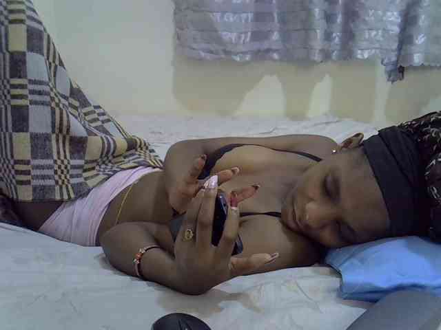 Ebonysly webcam