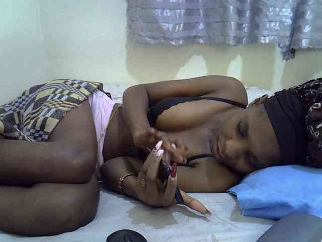 Ebonysly webcam