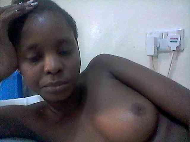 Ebonysly's cam show statistics and live stream