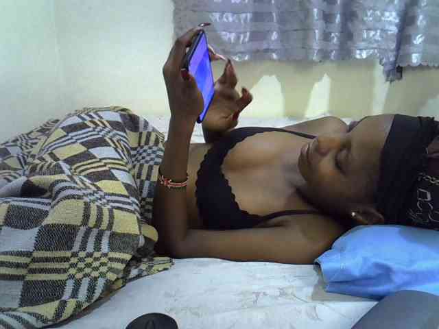 Ebonysly webcam
