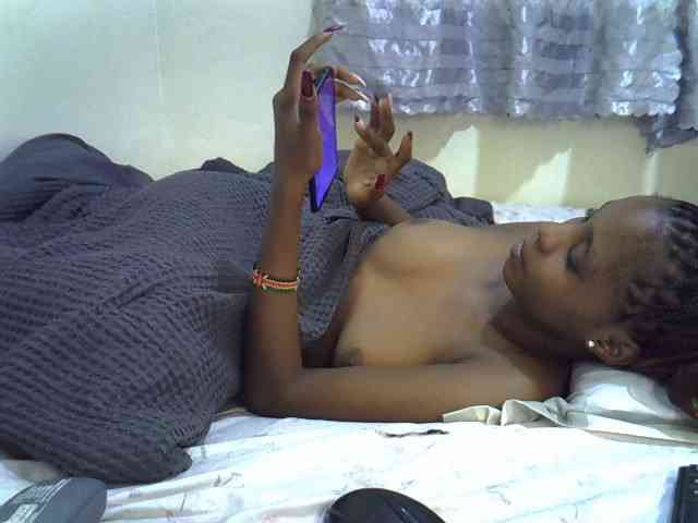 Ebonysly webcam