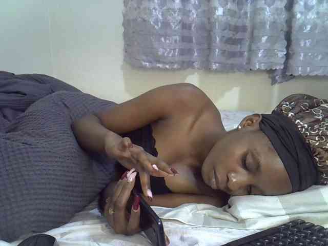 Ebonysly webcam