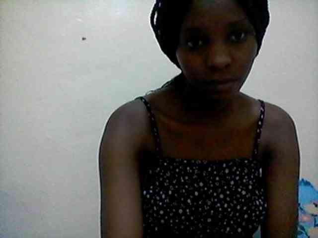 Ebonysly's cam show statistics and live stream