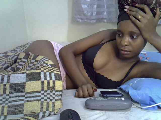Modelo: Ebonysly