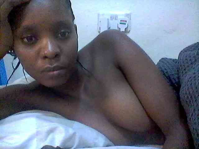 Model: Ebonysly