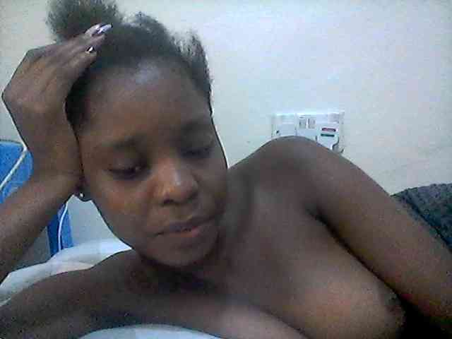 Ebonysly's cam show statistics and live stream