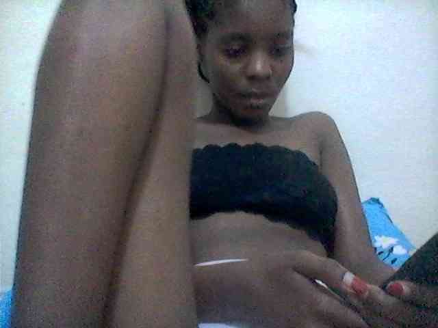 Model: Ebonysly