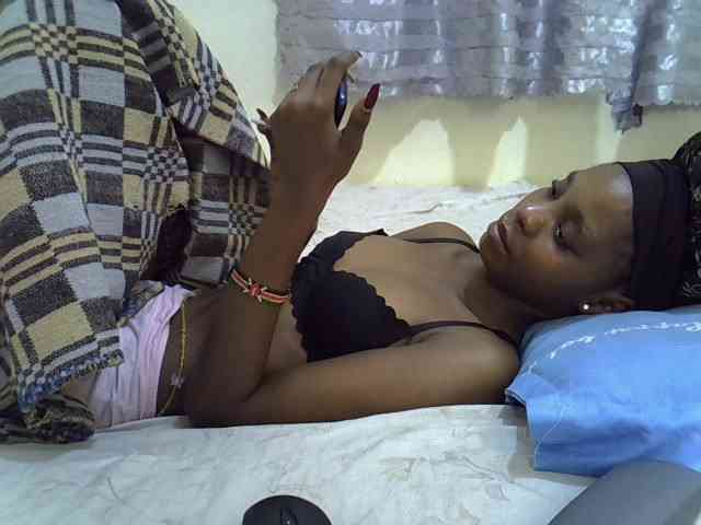Ebonysly Ebonysly