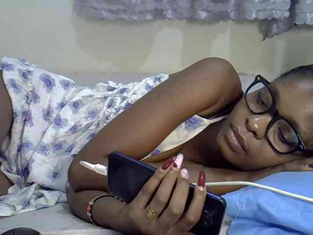 Ebonysly webcam
