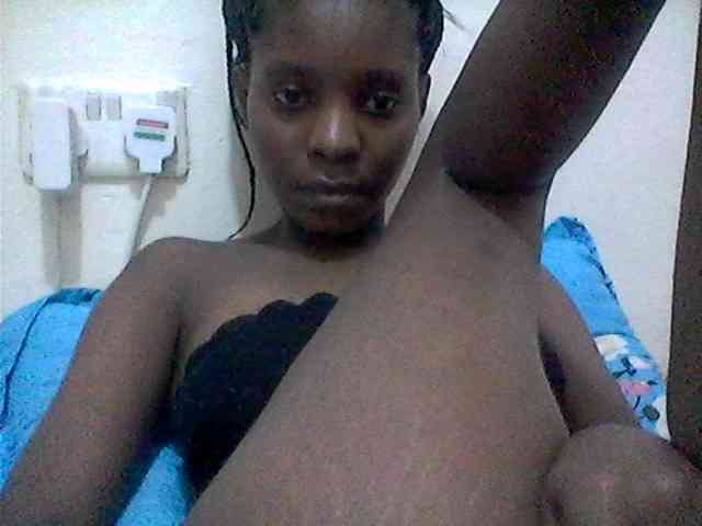 Model: Ebonysly