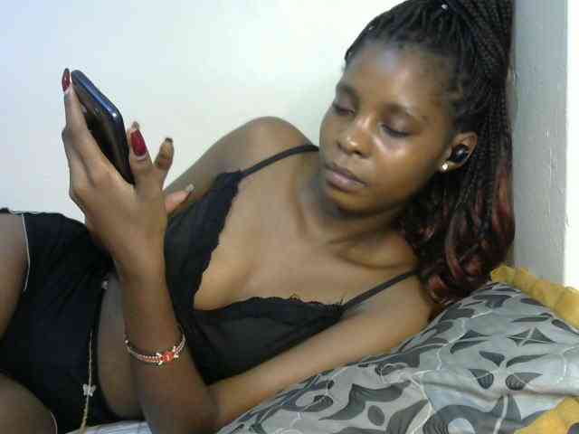 Ebonysly webcam