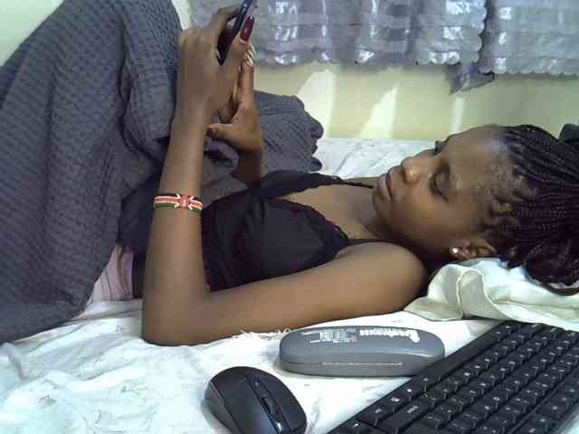 Ebonysly webcam