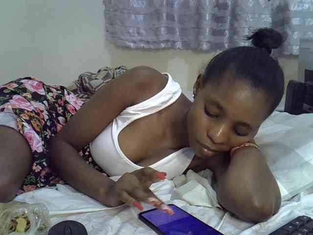 Ebonysly Ebonysly