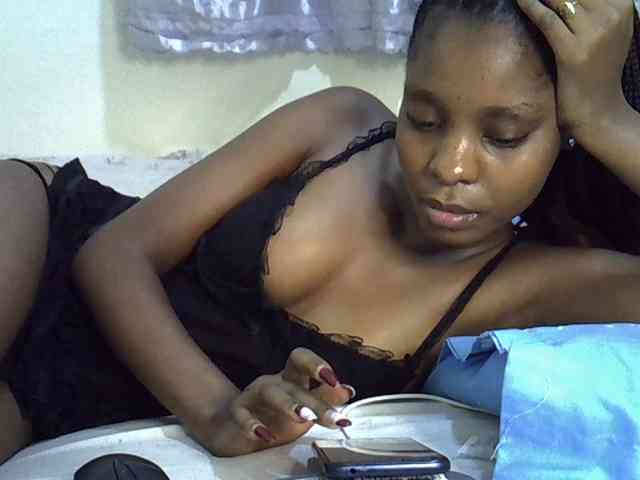 Ebonysly webcam