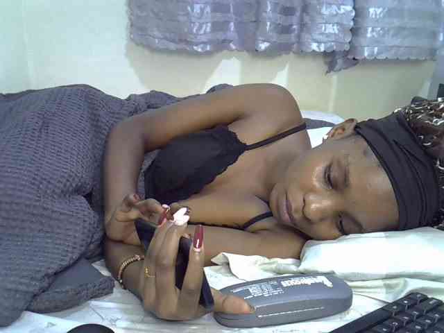 Ebonysly webcam