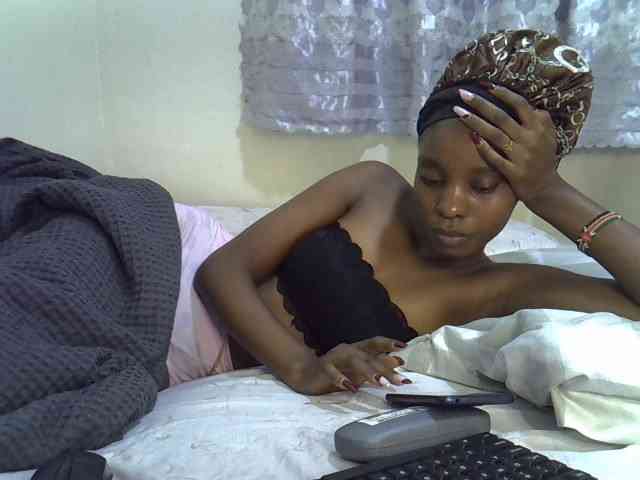 Ebonysly webcam