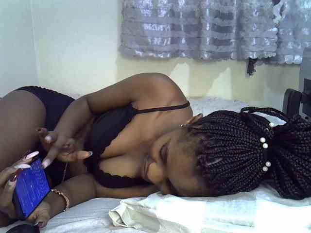 Ebonysly webcam
