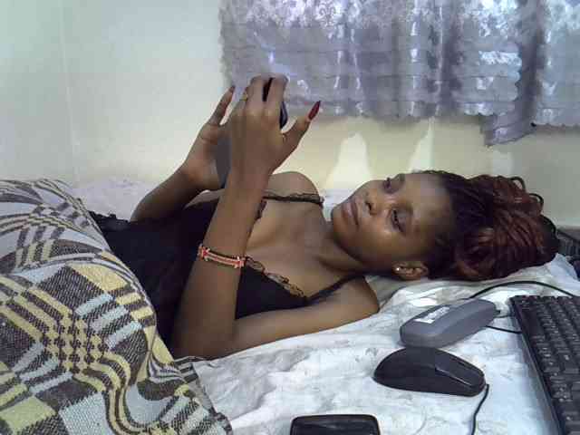 Ebonysly webcam