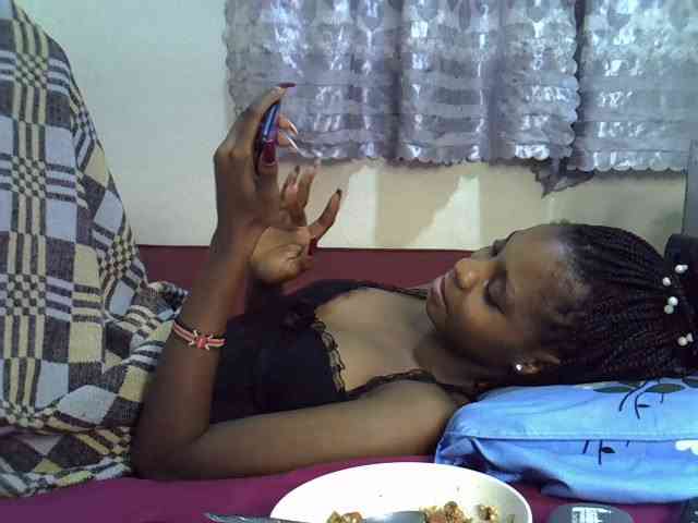 Ebonysly Live Webcam on BongaCams