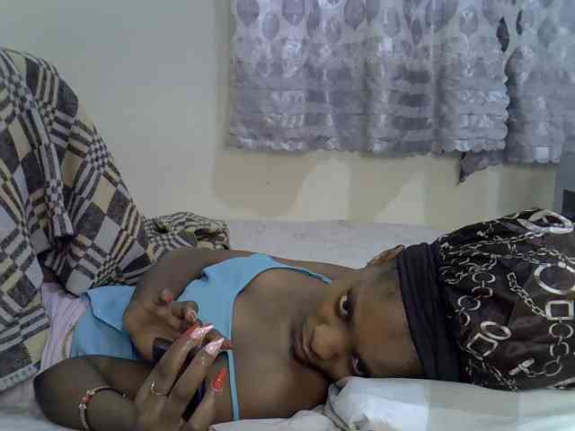 Ebonysly webcam