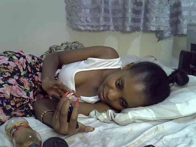 Ebonysly webcam
