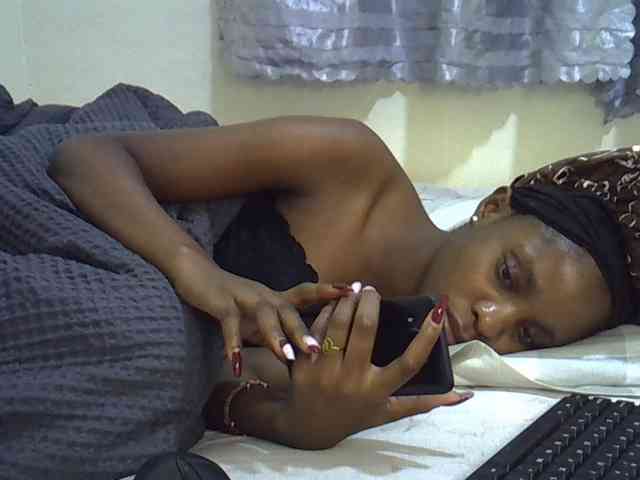 Ebonysly webcam